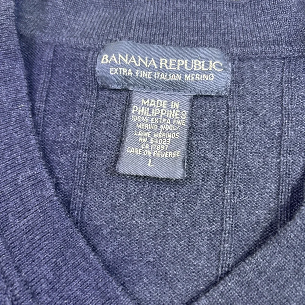 Banana Republic SWEATER MENS LARGE Extra Fine Merino Wool V NECK Ribbed  Grunge